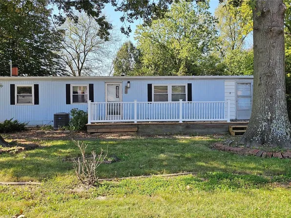 209 Seibert Rd, Shiloh, IL 62269