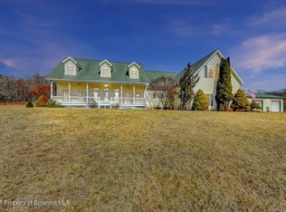 25 Christopher Dr, Spring Brook Township, PA 18444