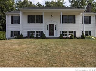 11 Kimberly Dr, Enfield, CT 06082