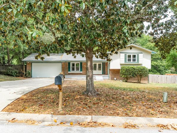2401 Roberts Dr, Niceville, FL 32578