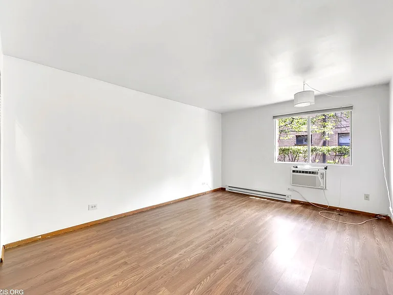 1156 Osterman Ave #B — Photo 8