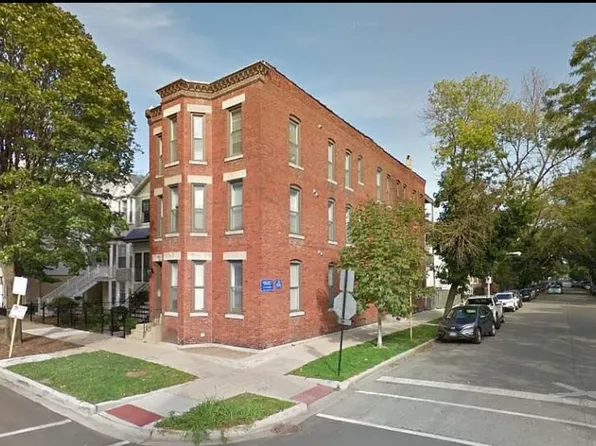 1134 W Barry Ave #3, Chicago, IL 60657