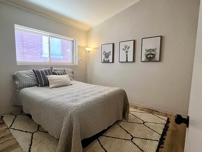 2112-2114 Russell Blvd #2114B — Photo 6