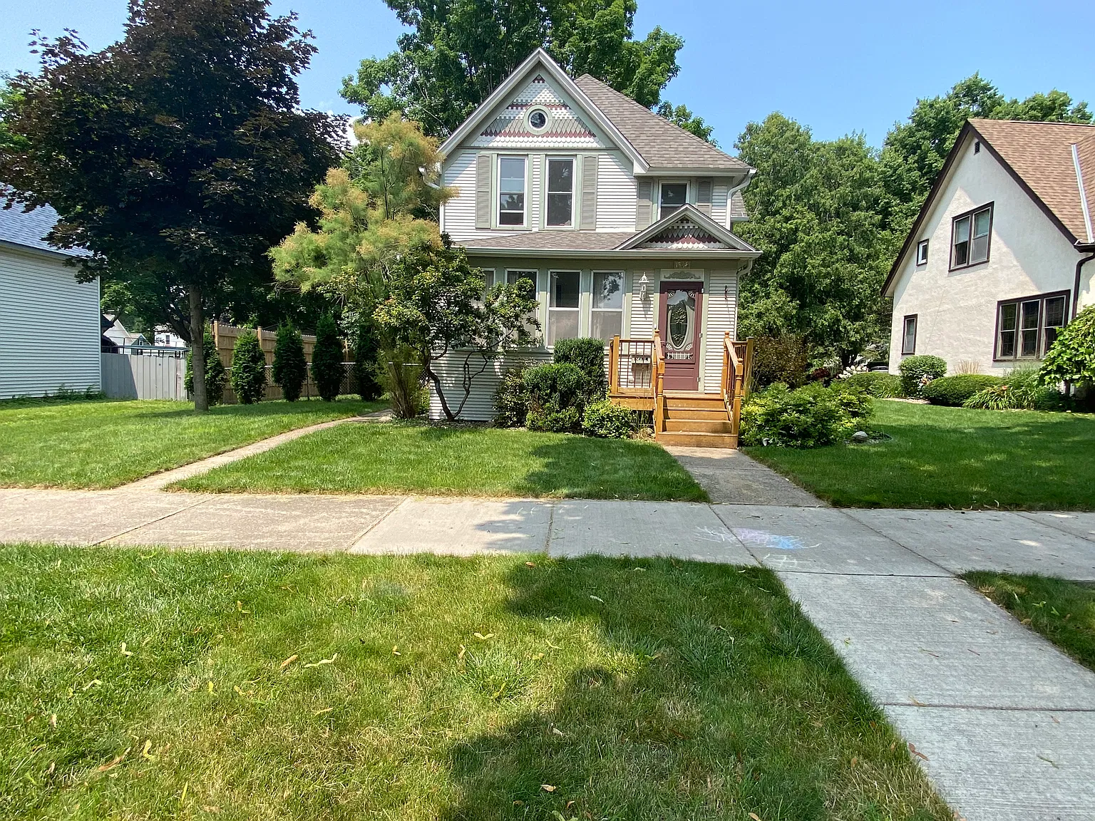 3 bed, 1.5 bath, 1728 sqft, $2,200 — Photo 3