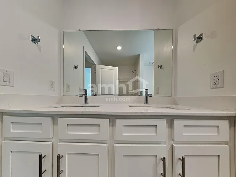 6483 E Corte Piramide — Photo 15
