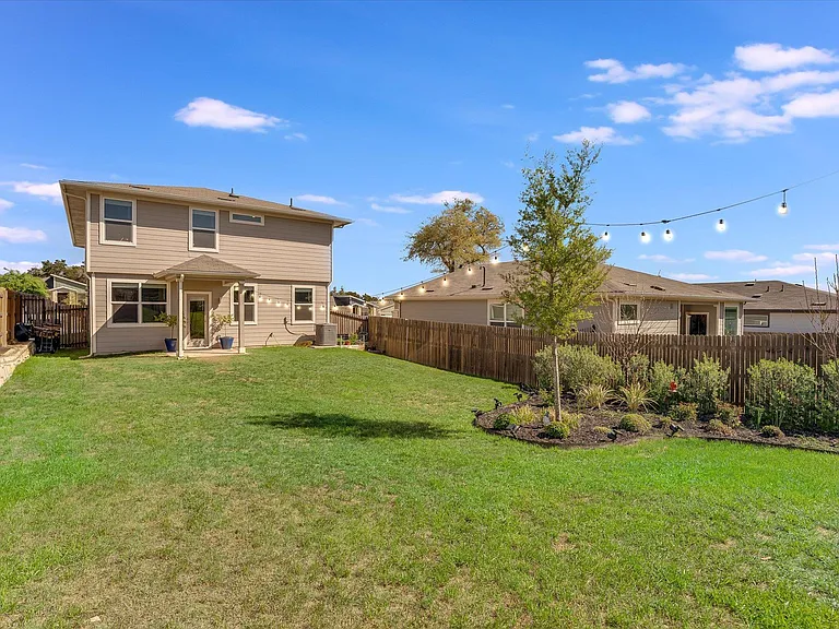 2405 Sisterdale Ln — Photo 25