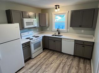 28 Island Ave FLOOR 2, Rumford, RI 02916