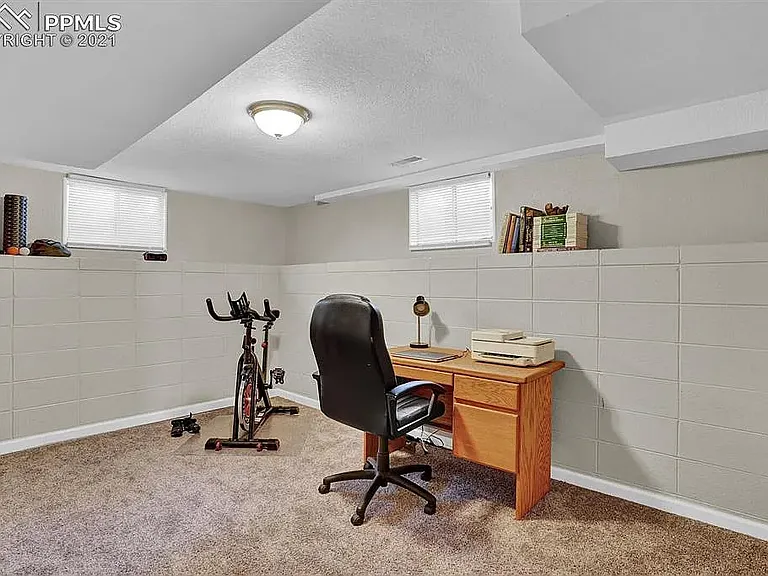 513 Rose Dr — Photo 23