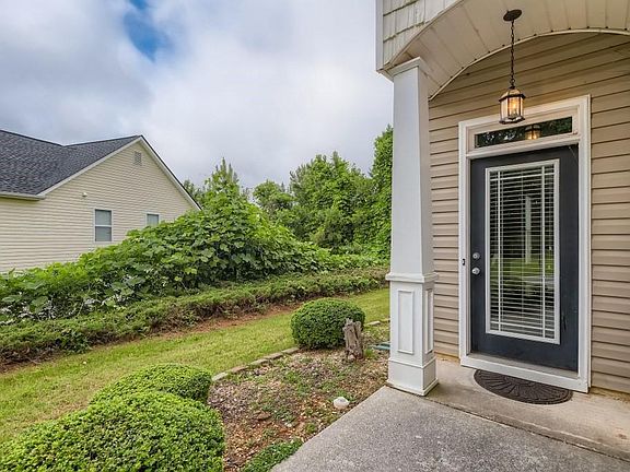 3rd image of 7071 Skippingstone Way