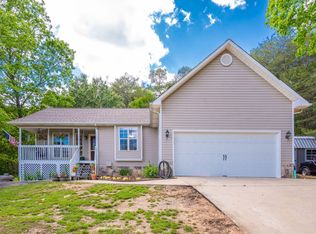 1489 Hickory Grove Rd, Ringgold, GA 30736