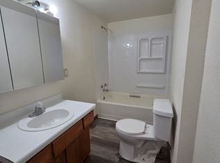 1411 Lincoln Ave #1/2, Dubuque, IA 52001