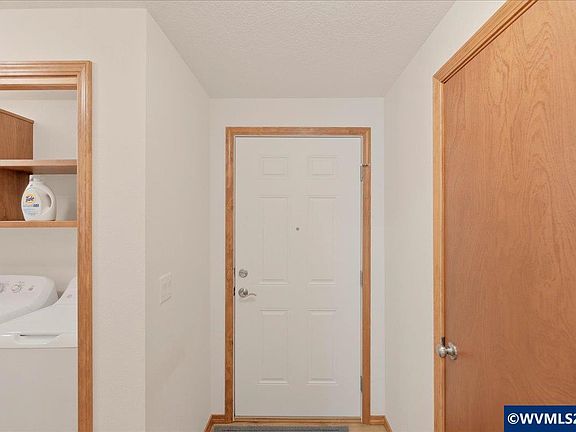 3rd image of 1032 Rock Creek Dr S