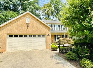 25 Rocky Way Dr, Stafford, VA 22554
