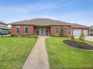 1902 Kensington Knoll Dr, Champaign, IL