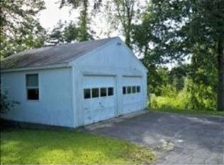 12 Sand Hill Rd, Salem, NH 03079