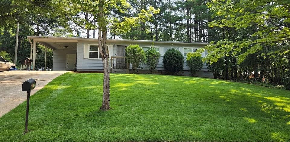 1st image of 6107 Shadow Glen Ct SW