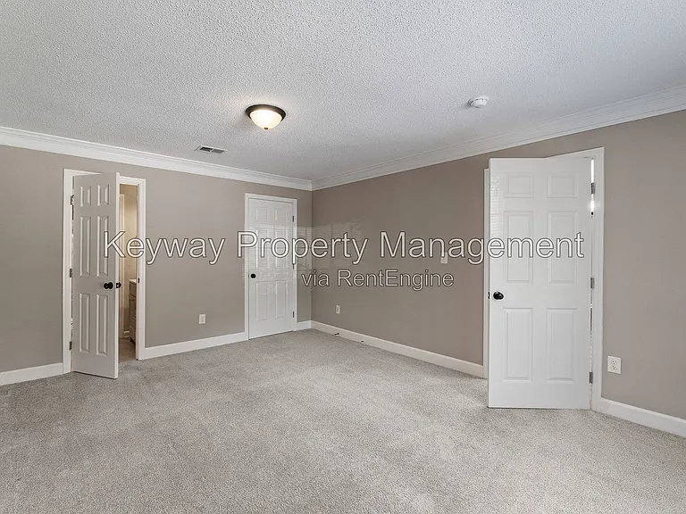 4263 Waylon Dr — Photo 11