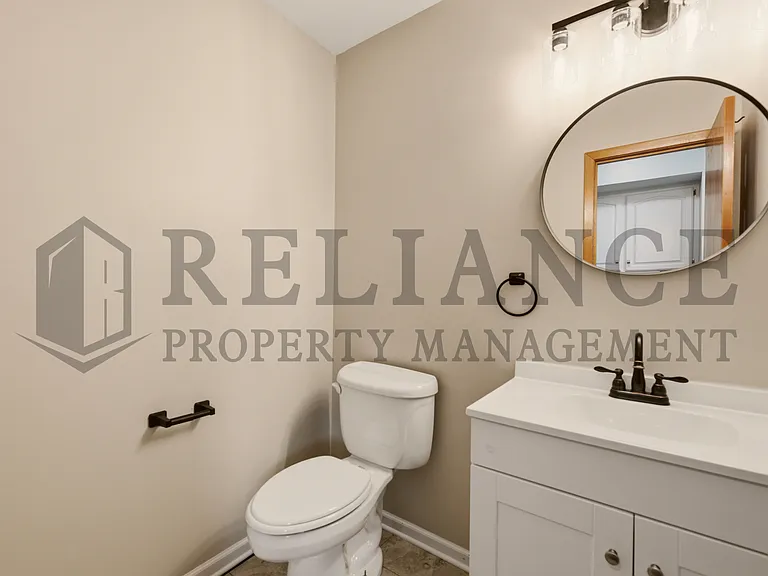 9923 W Binter Ln — Photo 30