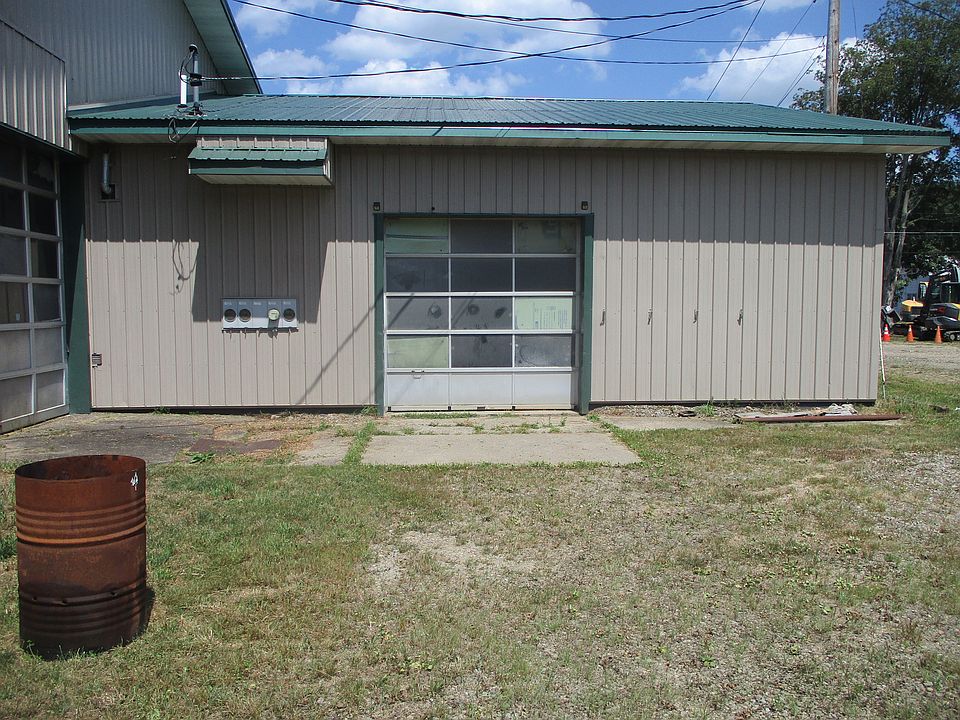 2nd image of 500 E Main St