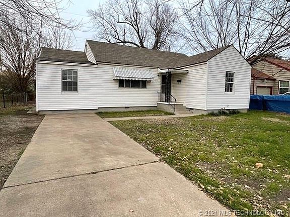 2nd image of 2723 E Oklahoma Pl