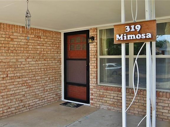 3rd image of 319 Mimosa Dr