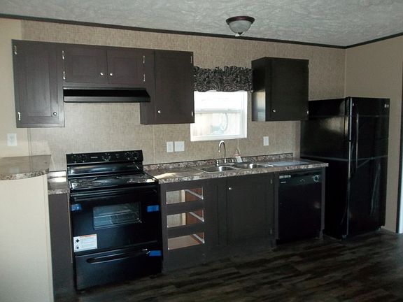 4th image of 838 Walker Dr