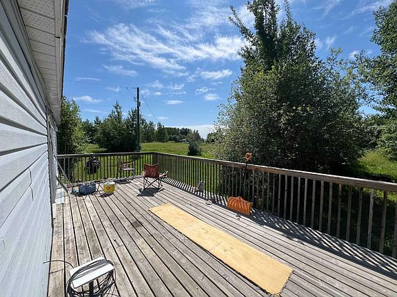 3rd image of 2325 Waskway Dr E
