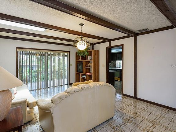 5th image of 3623 Leota Dr
