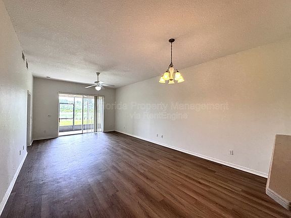 4th image of 9447 Myrtle Creek Ln APT 102