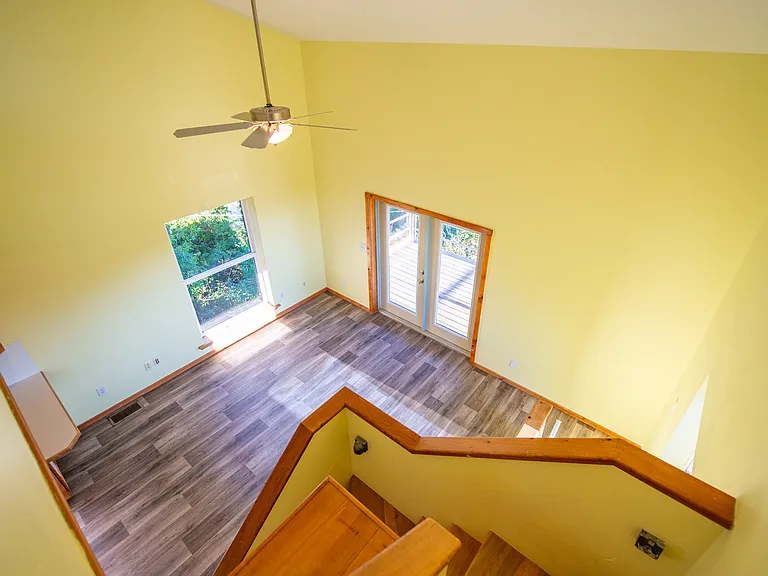 10644 Peach Ridge Rd — Photo 9