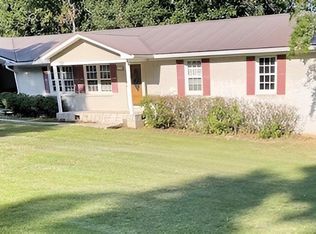 220 Strawberry St, Hamilton, AL 35570