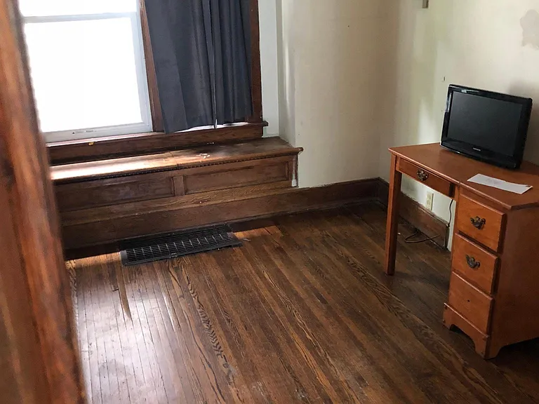 34 Englewood Ave — Photo 12