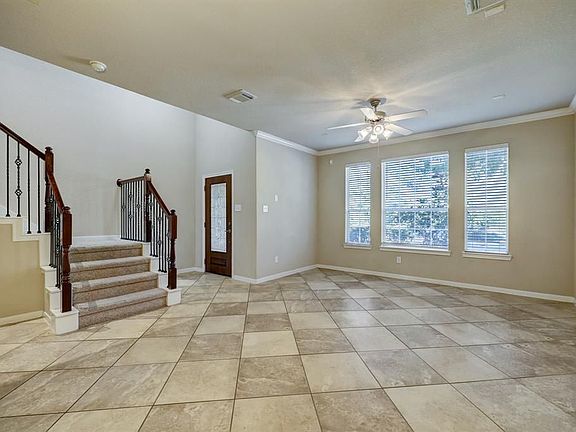 3rd image of 145 E Montfair Blvd