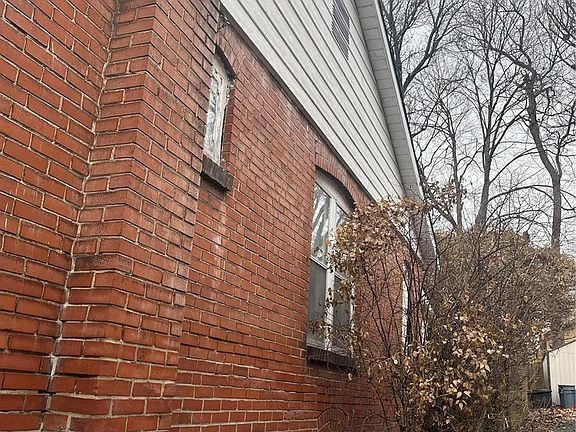 3rd image of 2131 Princeton Pl