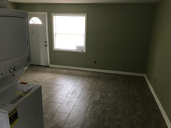 5th image of 940 Jw Williams Ln APT 1
