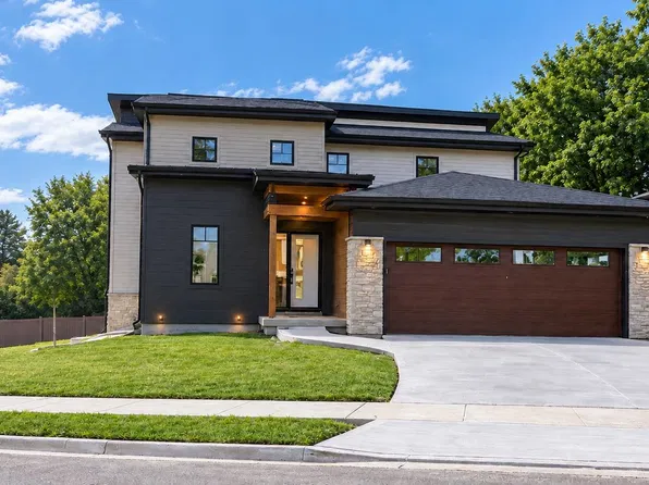1722 Sawtooth Ln, Madison, WI 53719