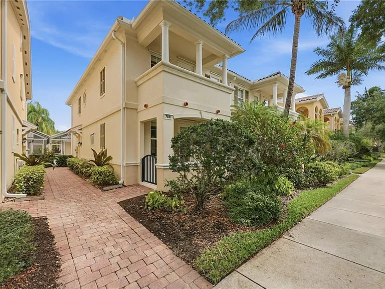 7821 Veronawalk Blvd — Photo 1