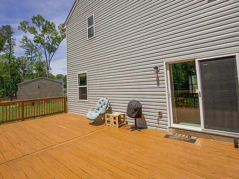 429 Century Ln — Photo 38
