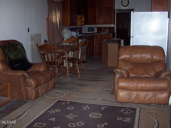 2nd image of 260 S Lawson Ln