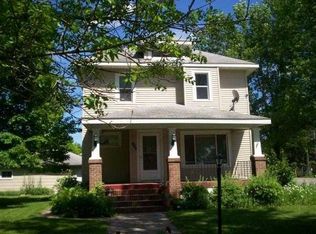 422 S Main St, Mahnomen, MN 56557