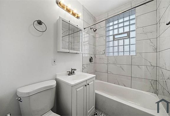 3rd image of 8600 S Aberdeen St #2