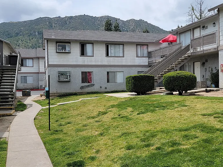 Great mountain views at Grand Oaks Apartments in Lake Elsinore, California.