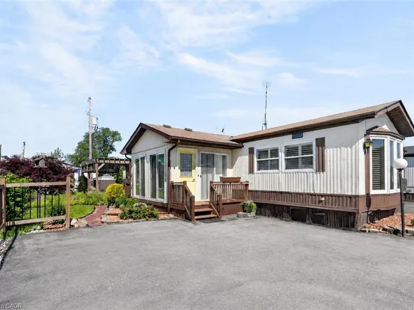 4450 David Ln, Lincoln, ON L3J 0W1