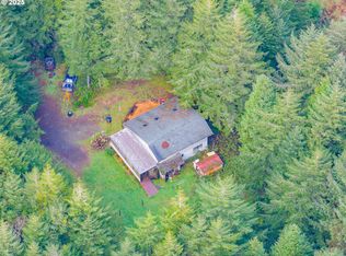 62299 Crown Point Rd, Coos Bay, OR 97420