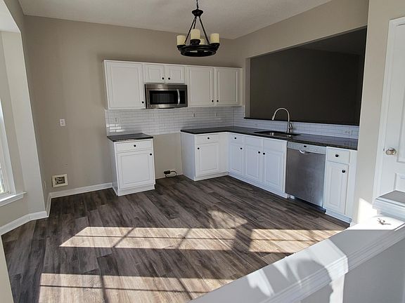 2nd image of 3985 Katherine Way