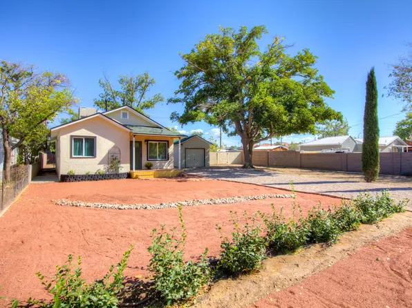 3002 Franciscan St NE, Albuquerque, NM 87107