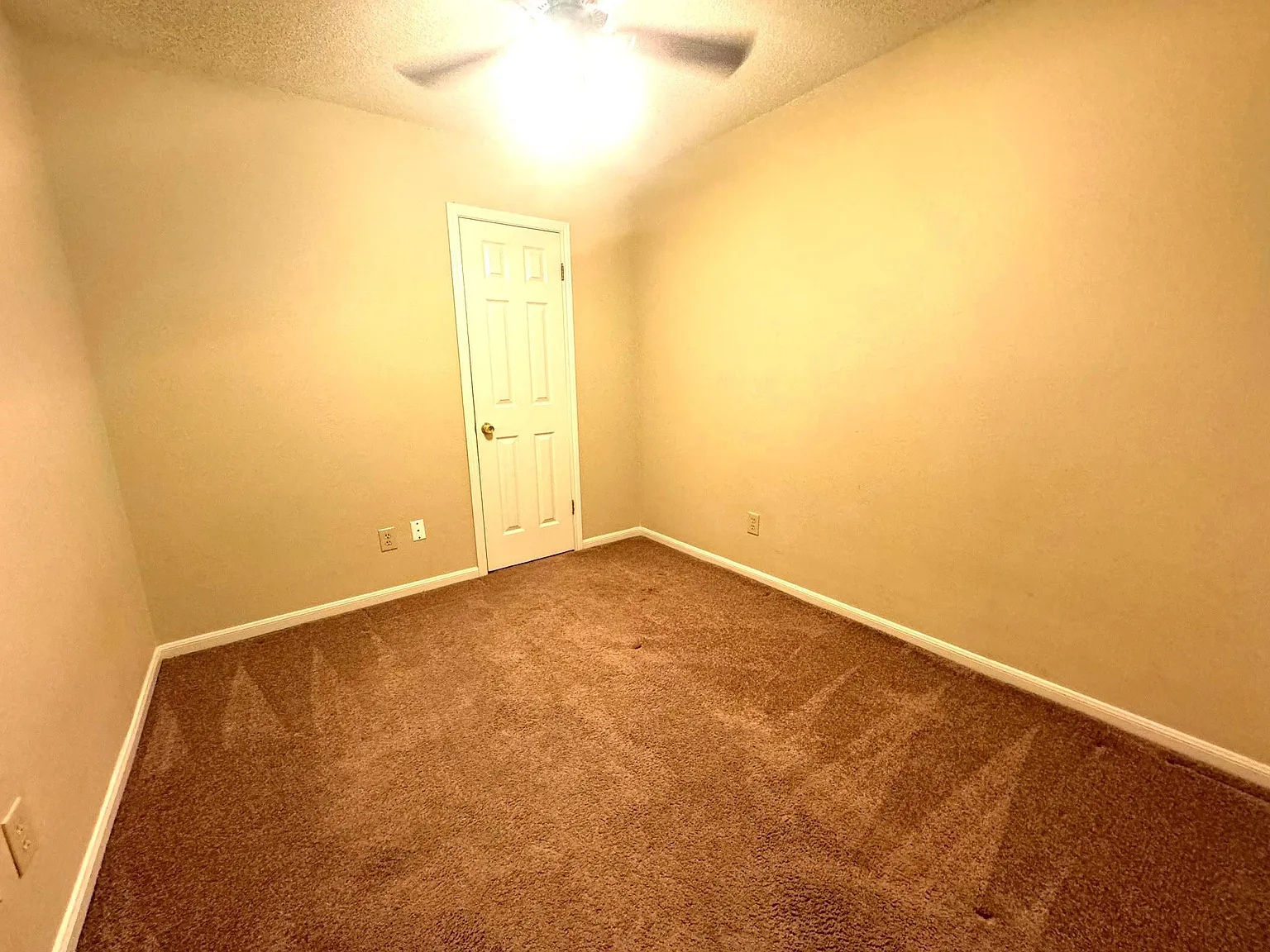 3 bed, 2.0 bath, 1250 sqft, $1,450 — Photo 4
