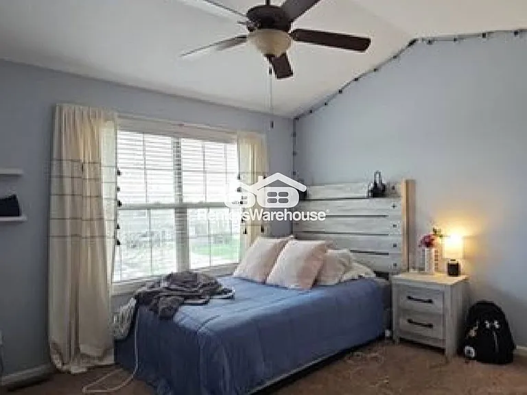 165 SE Pleasant View Dr — Photo 13