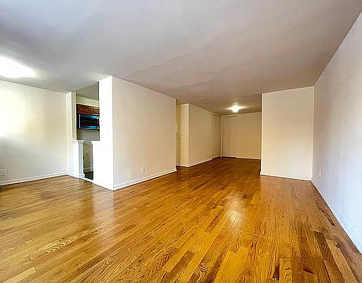 1st image of 14241 41st Ave #1O4