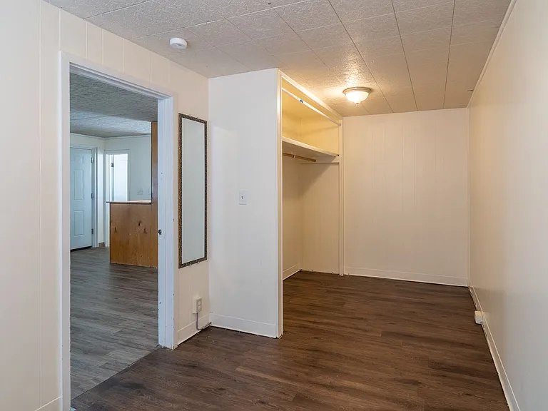 1032 W Cascade Ave — Photo 12